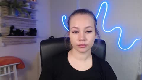 Holly online show from December 31, 2024, 10:15 am