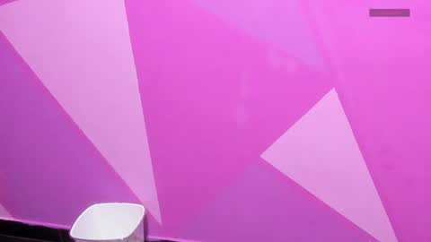 Holly  online show from September 17, 2025, 2:57 am