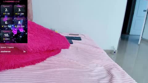 Holly online show from February 19, 2025, 9:14 pm