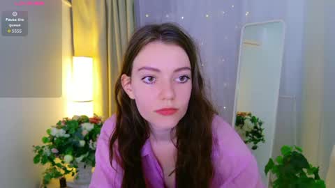 Snapshot of holly_kittenss chatting on June 17, 2026, 2:51 pm Lana online show from June 17, 2026, 2:51 pm
