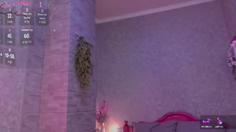 holly_molly8 online show from October 10, 2025, 6:40 pm