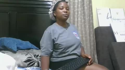 Molly online show from April 12, 2026, 10:59 pm