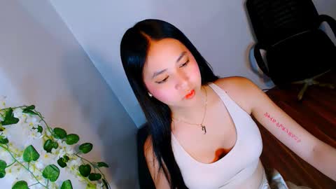 YOUR GODDESS CLARITA online show from November 9, 2025, 7:17 am