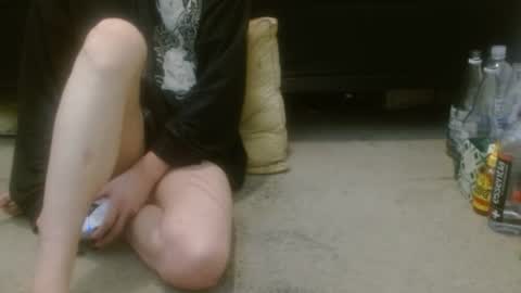 Holly Hawkes online show from September 18, 2025, 1:40 am