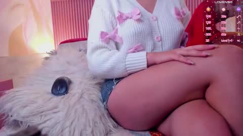 Holly online show from September 16, 2025, 11:33 am