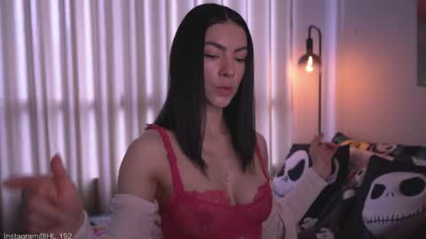Holly Linder online show from June 7, 2026, 7:39 pm