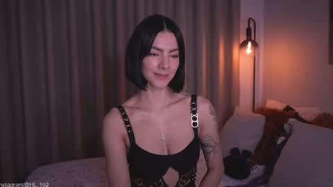 Holly Linder online show from July 2, 2026, 2:00 am