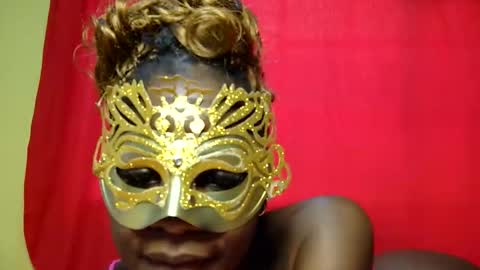 hollylyn online show from November 27, 2025, 2:08 pm