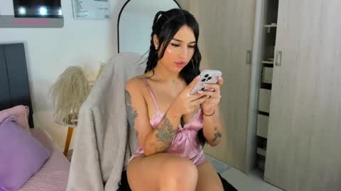  holly princess mermaid  online show from May 3, 2026, 3:01 am