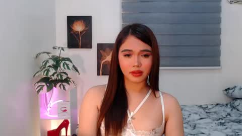 hollywoodstareme online show from July 5, 2026, 7:54 pm
