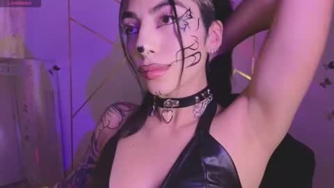 holly online show from October 11, 2025, 12:10 am