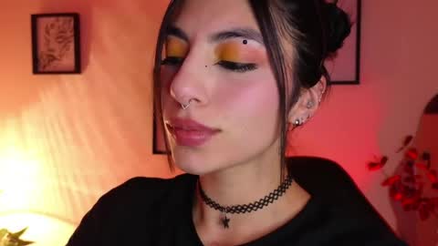 holly online show from May 6, 2026, 3:35 am