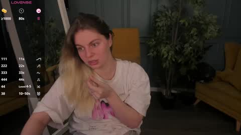 Snapshot of holy_alexa chatting on March 12, 2025, 1:19 pm Alexa online show from March 12, 2025, 1:19 pm