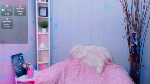 Holy girl online show from November 8, 2025, 2:56 am