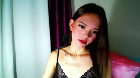 holy_maxine online show from January 19, 2026, 3:05 pm