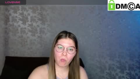 Welcome guys  Pleasure to see you all here  My name is MichaelaTip menu is active Private is open  online show from January 24, 2025, 9:58 pm