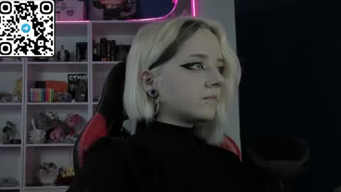 holy_mistresss online show from May 5, 2026, 8:44 am