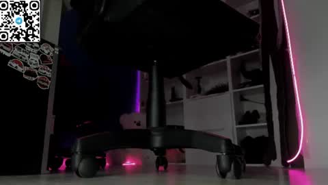holy_mistresss online show from June 23, 2026, 7:39 am