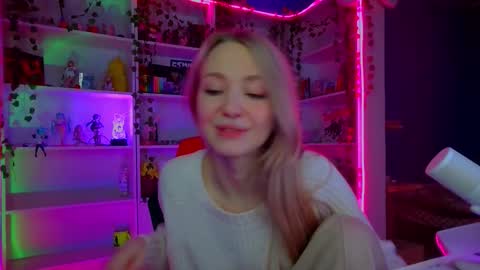 Snapshot of holy_rumi chatting on October 10, 2025, 12:04 pm Rumi online show from October 10, 2025, 12:04 pm