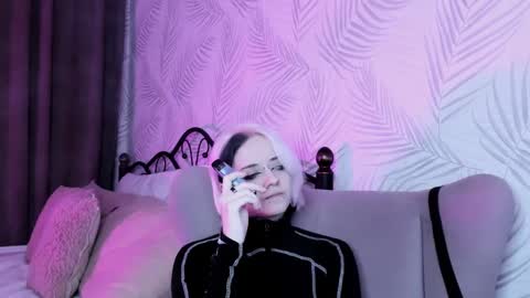 Miss Silvia   GMT2  Tuesday - Saturday  0900am-1600pm online show from December 19, 2024, 8:13 am