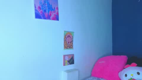      online show from November 6, 2025, 6:47 am