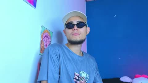      online show from November 26, 2025, 8:37 am