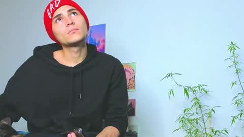 Snapshot of holy_taby_ chatting on March 18, 2026, 6:16 am online show from March 18, 2026, 6:16 am