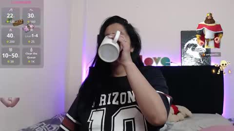 Snapshot of holydeath_1 chatting on November 22, 2025, 12:53 am Milena online show from November 22, 2025, 12:53 am