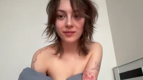 Snapshot of holydori chatting on December 29, 2024, 8:33 am dori not holy get my tg channel with link from description under last photo online show from December 29, 2024, 8:33 am
