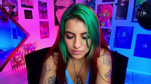 Snapshot of holyeva chatting on January 28, 2025, 3:25 am   online show from January 28, 2025, 3:25 am