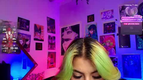 Snapshot of holyeva chatting on February 13, 2025, 12:24 am   online show from February 13, 2025, 12:24 am