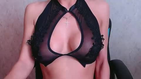 Snapshot of holyjulie chatting on March 29, 2026, 6:13 am HolyJulie online show from March 29, 2026, 6:13 am