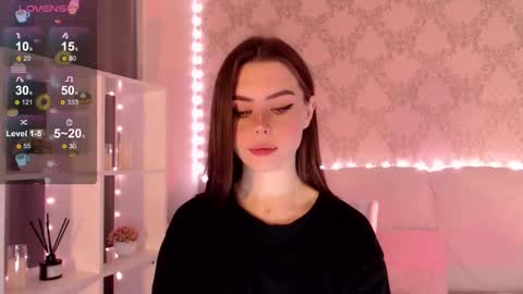 Mia online show from September 9, 2025, 3:28 am