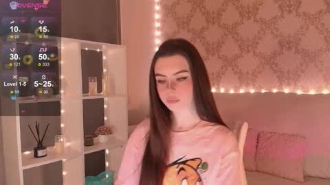 Snapshot of holymiax chatting on February 17, 2026, 3:36 am Mia online show from February 17, 2026, 3:36 am