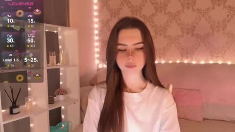 Snapshot of holymiax chatting on February 18, 2026, 3:46 am Mia online show from February 18, 2026, 3:46 am