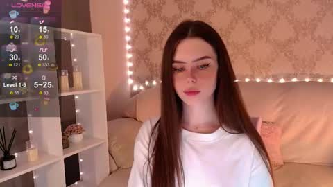 Mia online show from June 25, 2026, 5:12 am