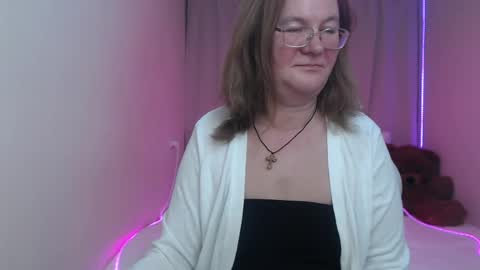 Snapshot of holymilfa chatting on May 11, 2026, 4:04 pm holymilfa online show from May 11, 2026, 4:04 pm