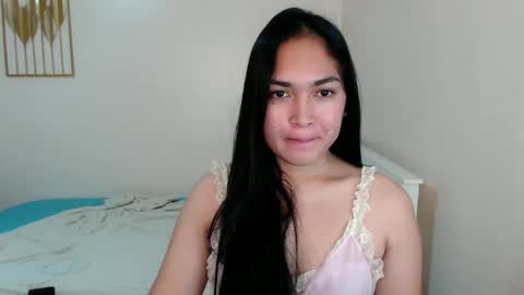 Snapshot of holymolly17 chatting on October 12, 2025, 3:38 am holymolly17 online show from October 12, 2025, 3:38 am
