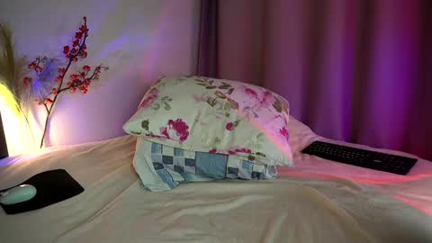 Vicky my another account here - desperate clit online show from March 10, 2025, 5:18 pm