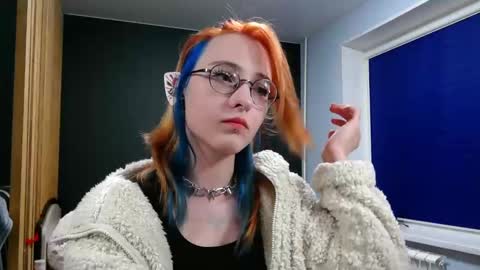 Honelints boyblonde hair AsterMIntfemboybrown hair online show from December 16, 2024, 4:05 pm