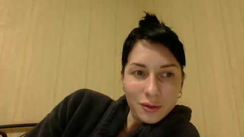 honey 777  online show from February 25, 2026, 6:17 pm
