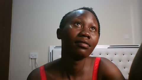 Snapshot of honey_badgal chatting on October 21, 2025, 6:36 am Badgal online show from October 21, 2025, 6:36 am
