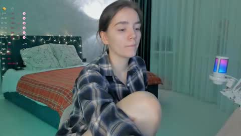 Chantal online show from October 12, 2025, 5:01 pm