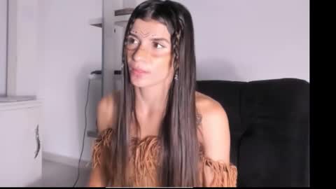 Snapshot of honey_darcy chatting on October 31, 2025, 12:22 am honey_darcy online show from October 31, 2025, 12:22 am