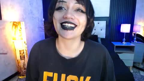 Snapshot of honey_dark chatting on December 29, 2024, 2:38 am Honney online show from December 29, 2024, 2:38 am