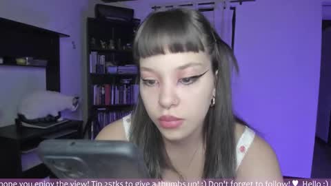 Snapshot of honey_hoe chatting on October 20, 2025, 1:28 am Lau online show from October 20, 2025, 1:28 am