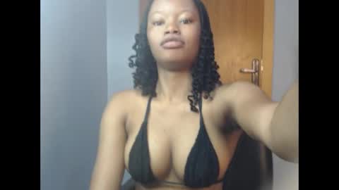 Snapshot of honey_juicydoll chatting on October 23, 2025, 7:07 am Sonia online show from October 23, 2025, 7:07 am