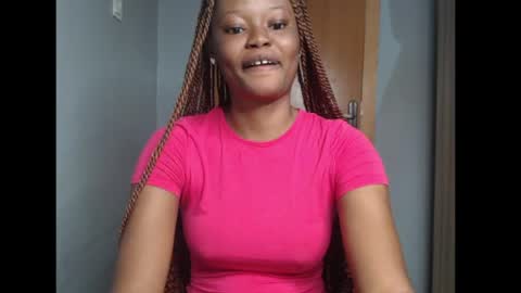 Snapshot of honey_juicydoll chatting on May 11, 2026, 6:41 am Sonia online show from May 11, 2026, 6:41 am