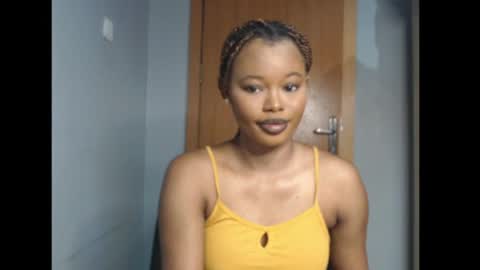 Snapshot of honey_juicydoll chatting on May 15, 2026, 7:59 am Sonia online show from May 15, 2026, 7:59 am