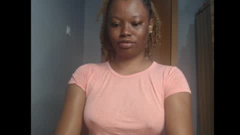 Snapshot of honey_juicydoll chatting on June 12, 2026, 6:56 am Sonia online show from June 12, 2026, 6:56 am